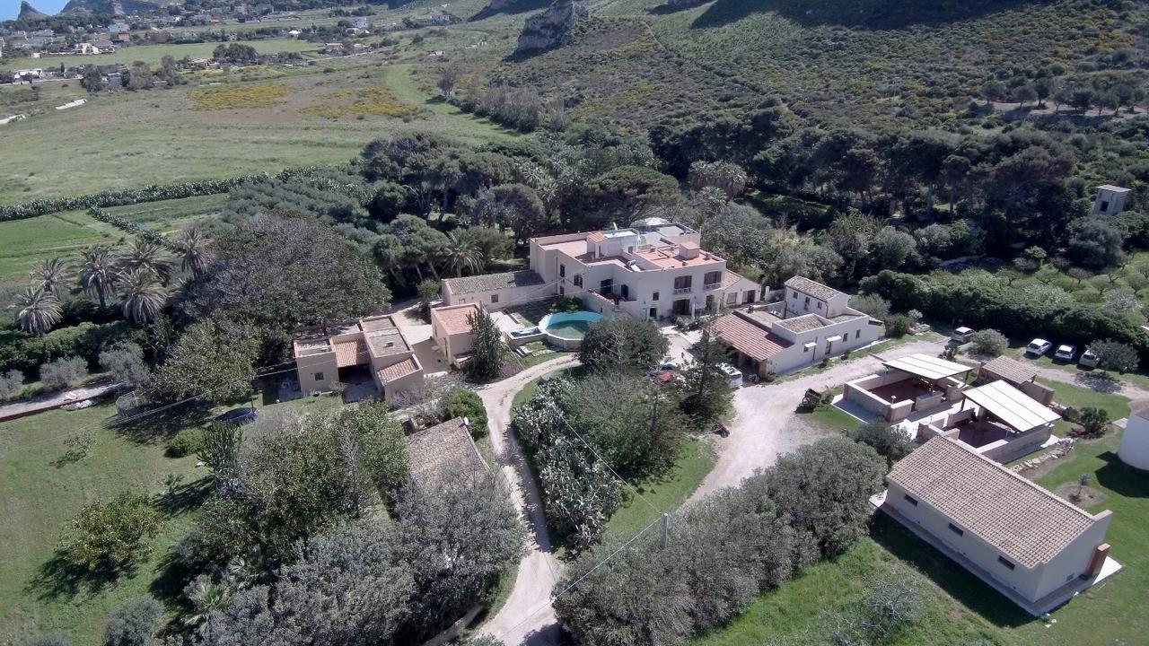 Azienda Agrituristica Tenuta Pizzolungo Erice Exterior photo