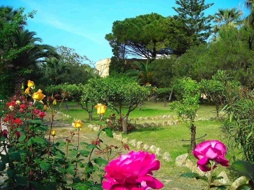 Azienda Agrituristica Tenuta Pizzolungo Erice Exterior photo